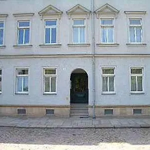 https://a-bed-privatzimmer-dresden-nichtraucherpension.dresdenhotels.net
